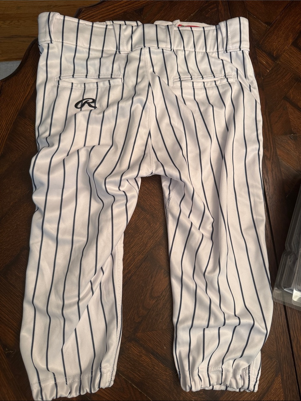 Youth XL Rawlings Pinstripe Baseball Knickers with Navy Stripes - Picture 3 of 3